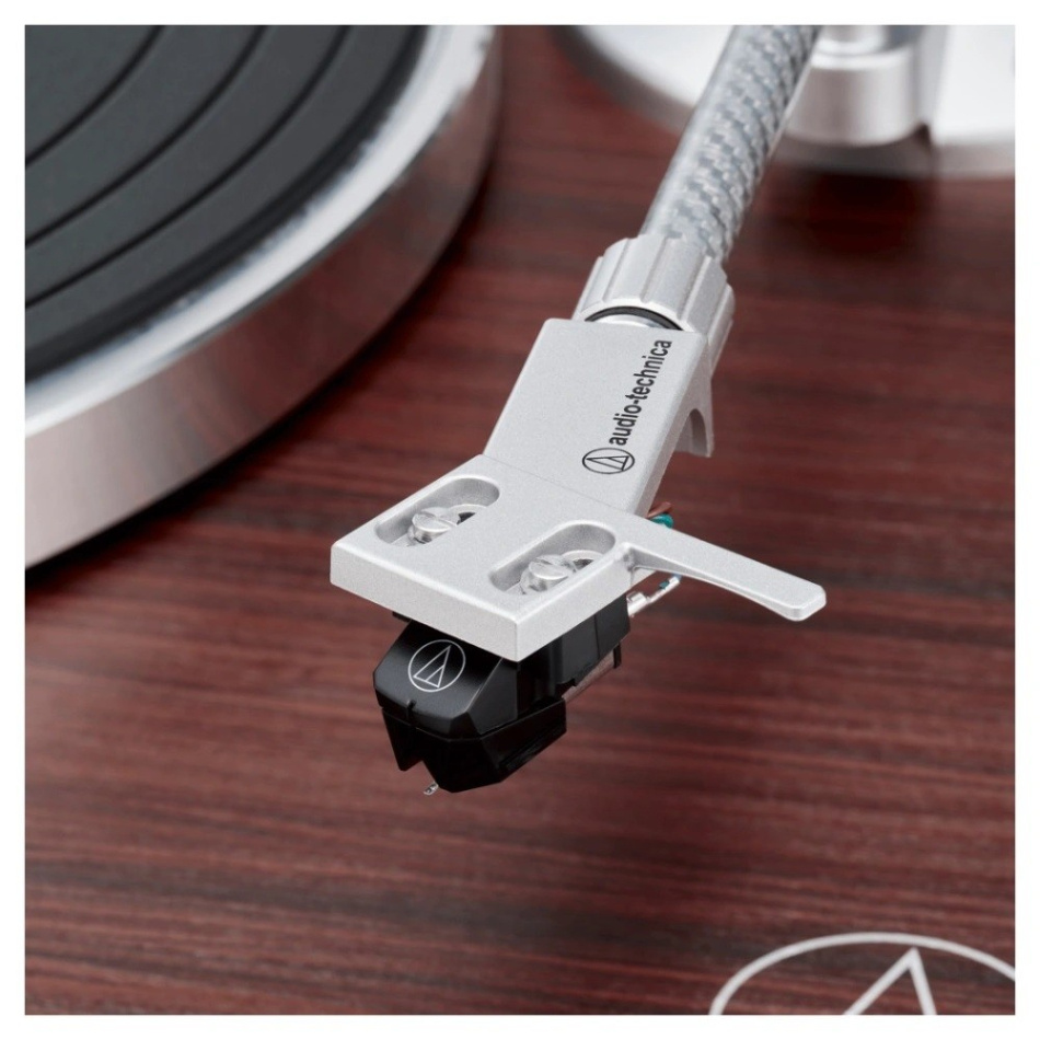 Audio-Technica AT-LPW50BT-RW skivspelare med Bluetooth & RIAA, valnöt