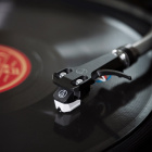 Audio Technica AT-VM95SP/H, 78 varvs pickup på AT-HS6 tonarmsskal för vinylspelare Audio Technica AT-VM95SP/H, 78 varvs pickup på AT-HS6 tonarmsskal för vinylspelare