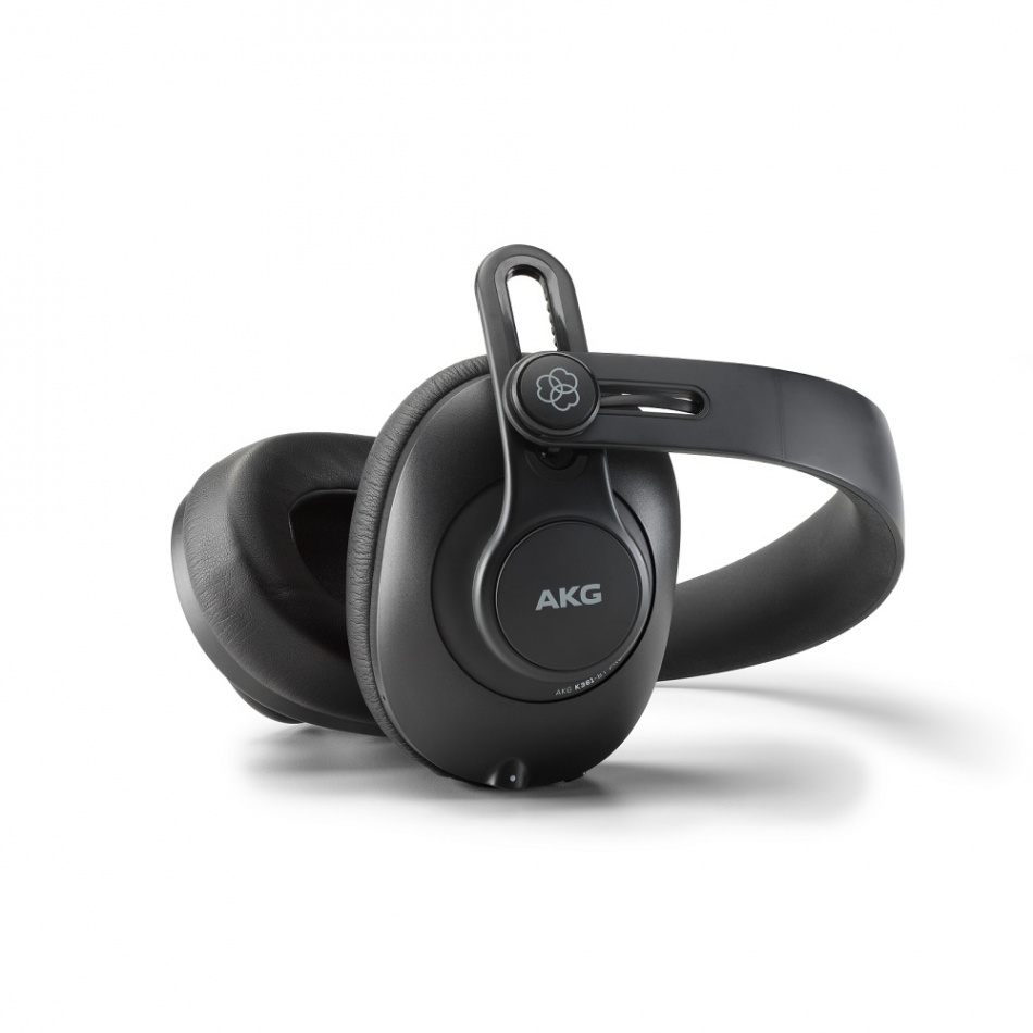 AKG K361 BT slutna over-ear hörlurar med Bluetooth