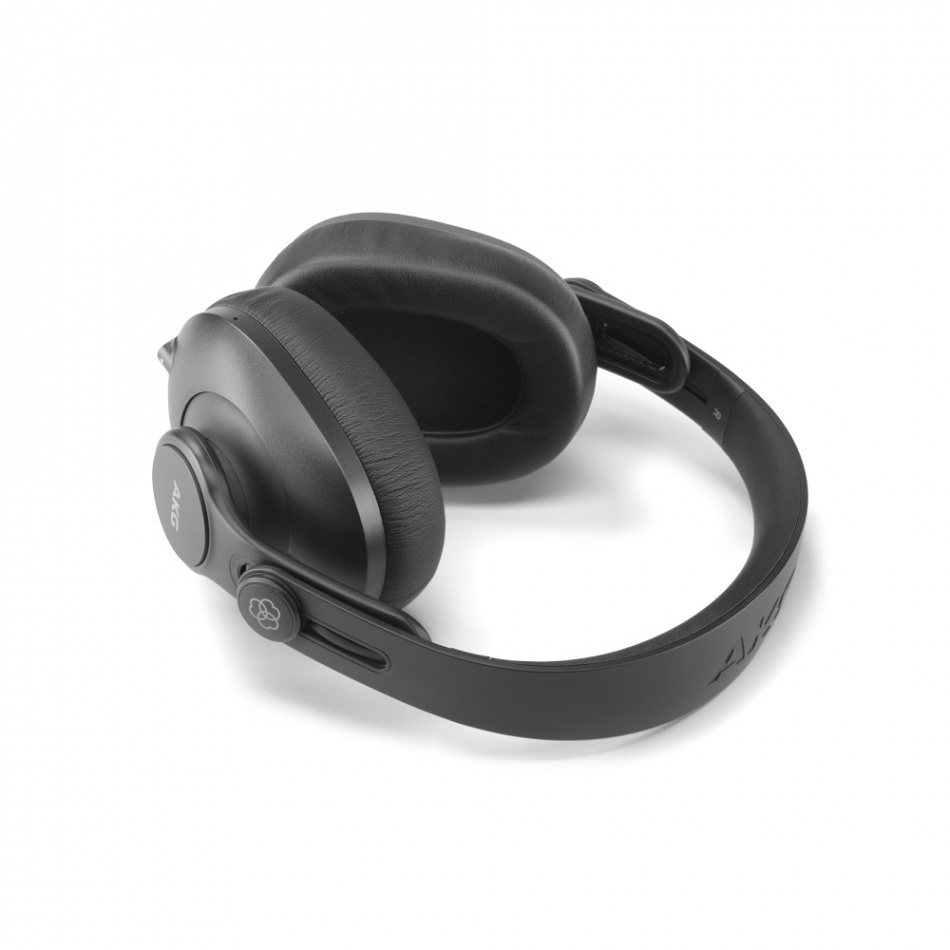 AKG K361 BT slutna over-ear hörlurar med Bluetooth