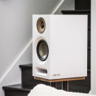 Jamo Studio-8 S803 stativhögtalare, vitt par Jamo Studio-8 S803 stativhögtalare, vitt par