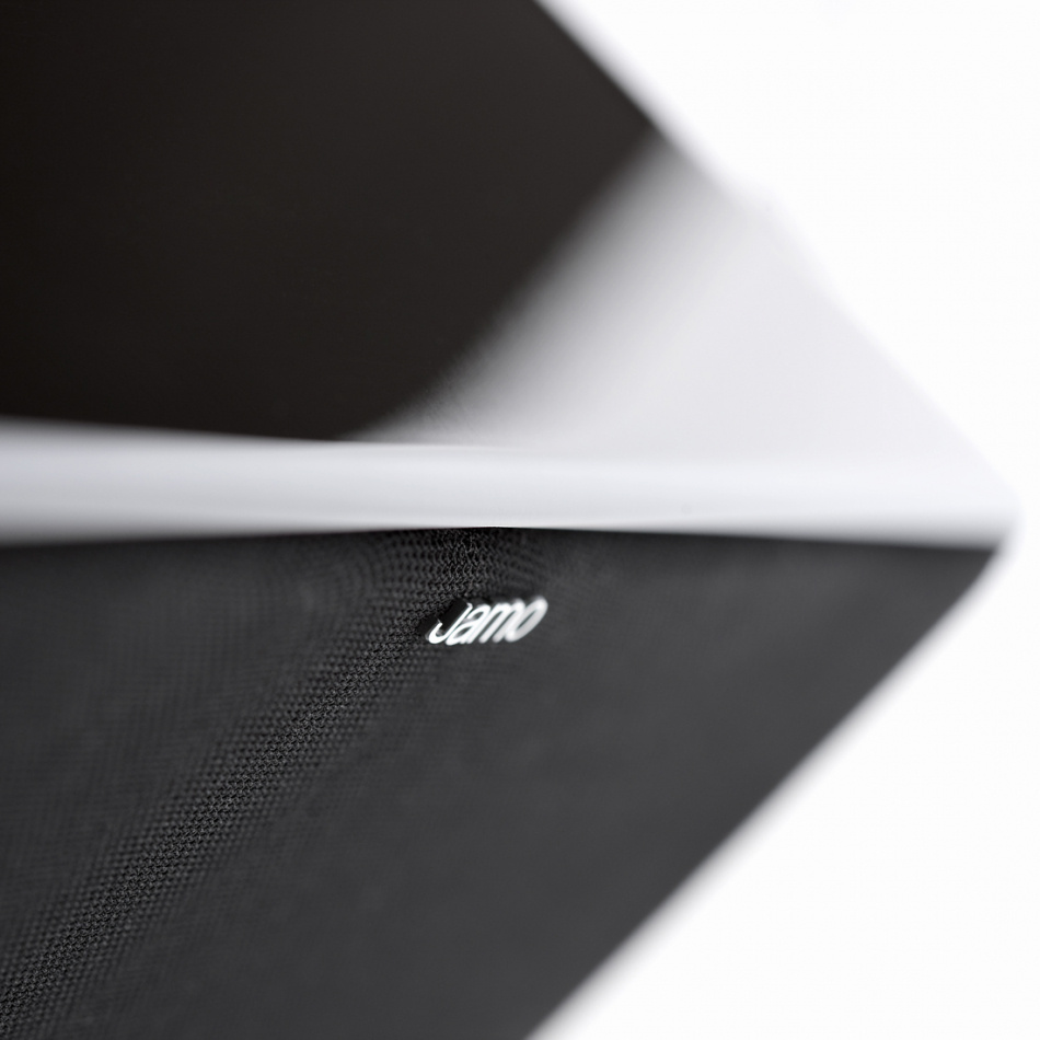 Jamo D500 LCR, THX Select2-certifierad vägghögtalare, svart styck