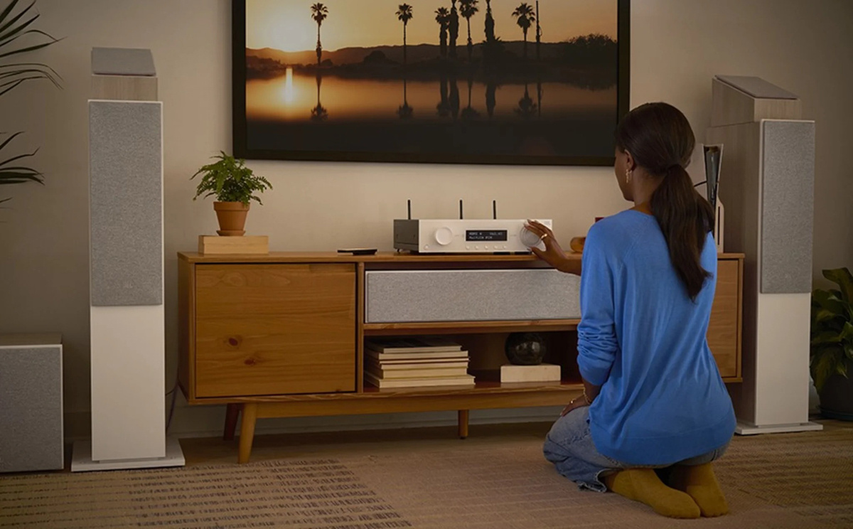 JBL MA710 hemmabioförstärkare 7.2 med Atmos & Nätverksstreaming, vit