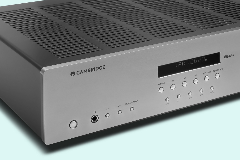 Cambridge Audio AXR85 stereoförstärkare med RIAA-steg & Bluetooth