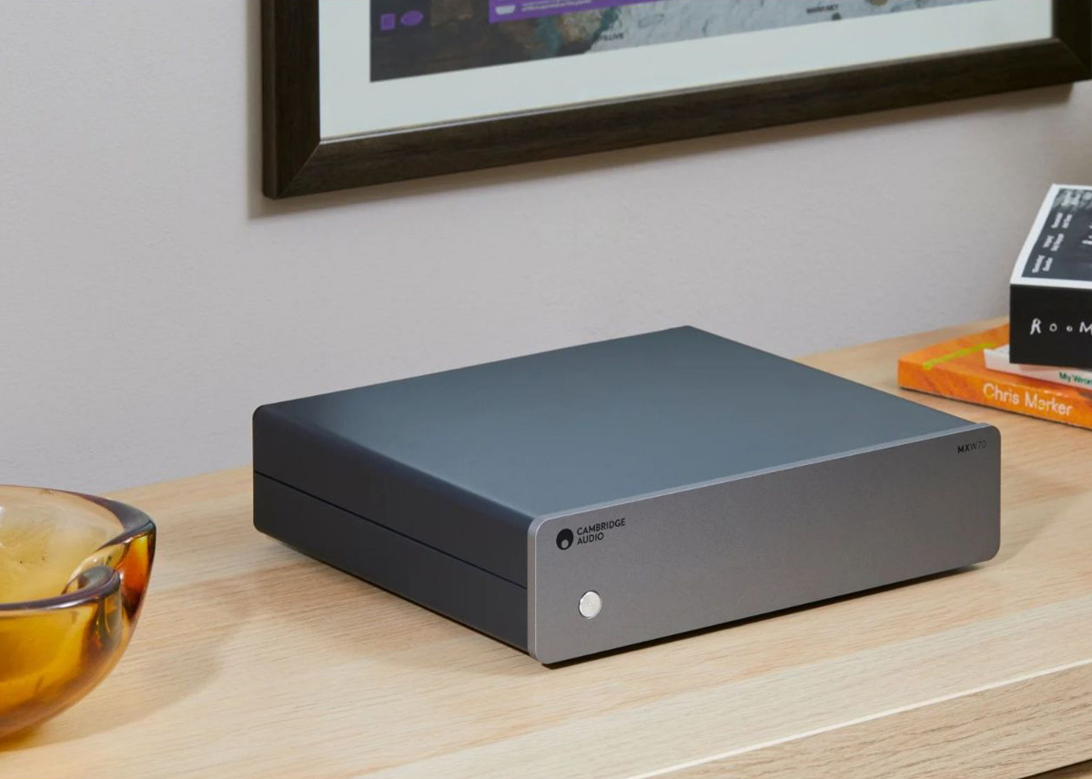 Cambridge MXW70 kompakt effektförstärkare med XLR