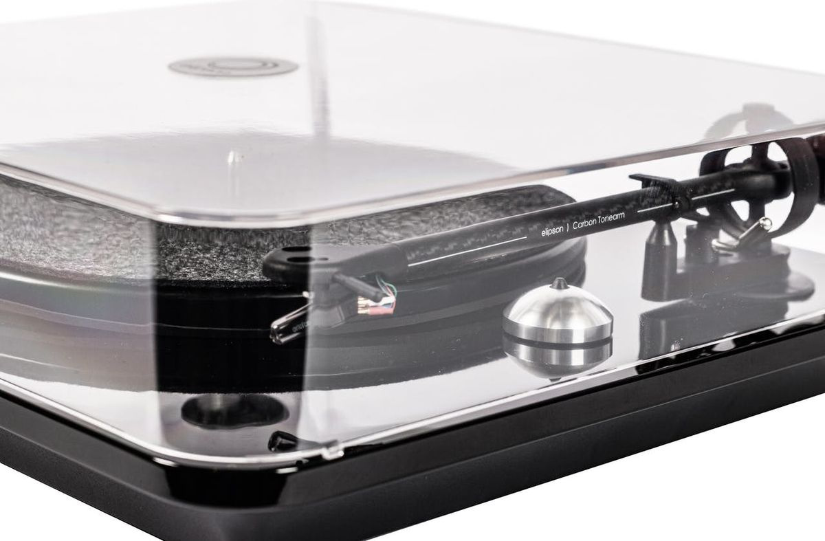 Elipson Chroma 400 vinylspelare med RIAA-steg, pianosvart