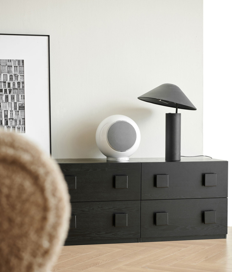 Elipson Planet L Performance klothögtalare, pianolackad vit styck
