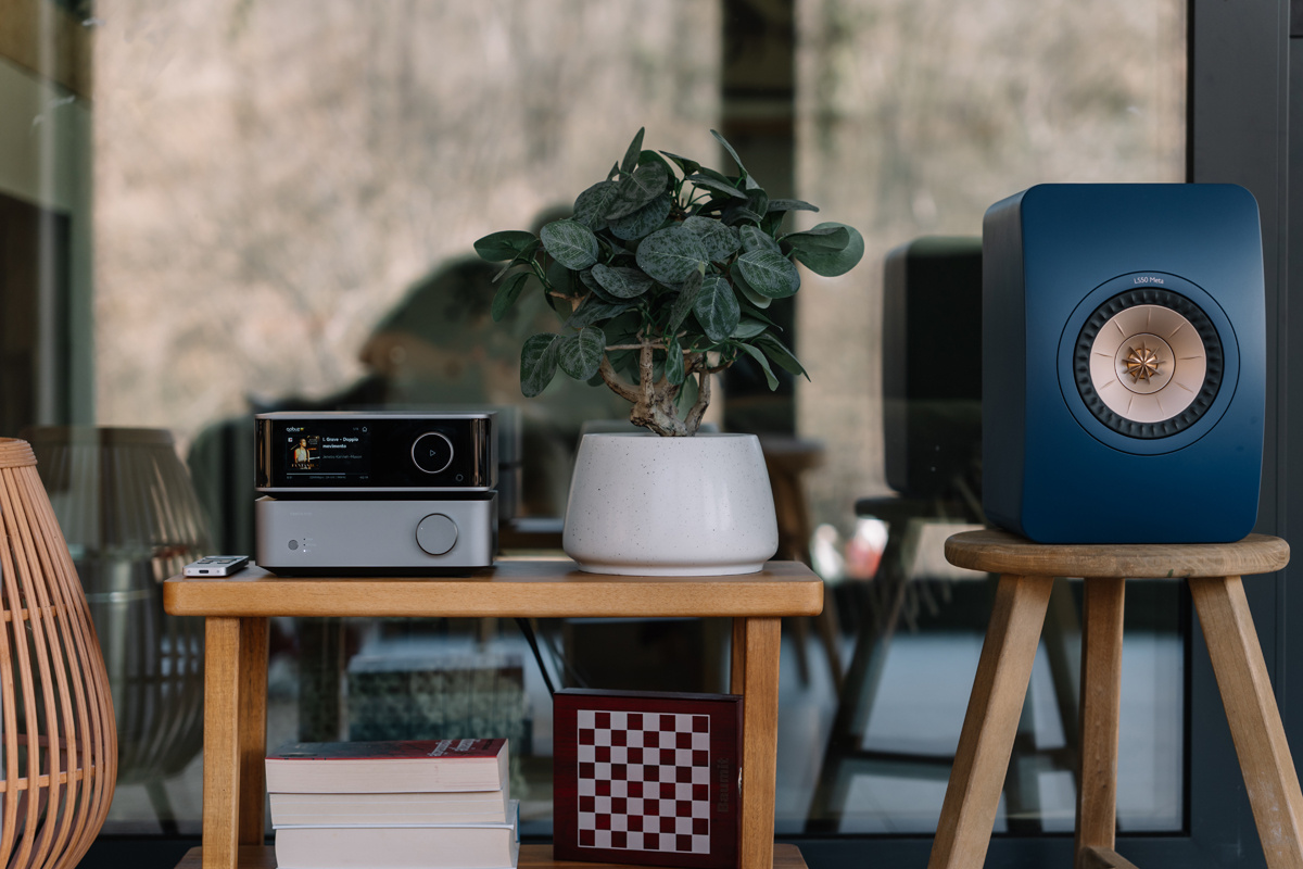 WiiM Vibelink Amp stereoförstärkare med DAC, mörkgrå Returexemplar