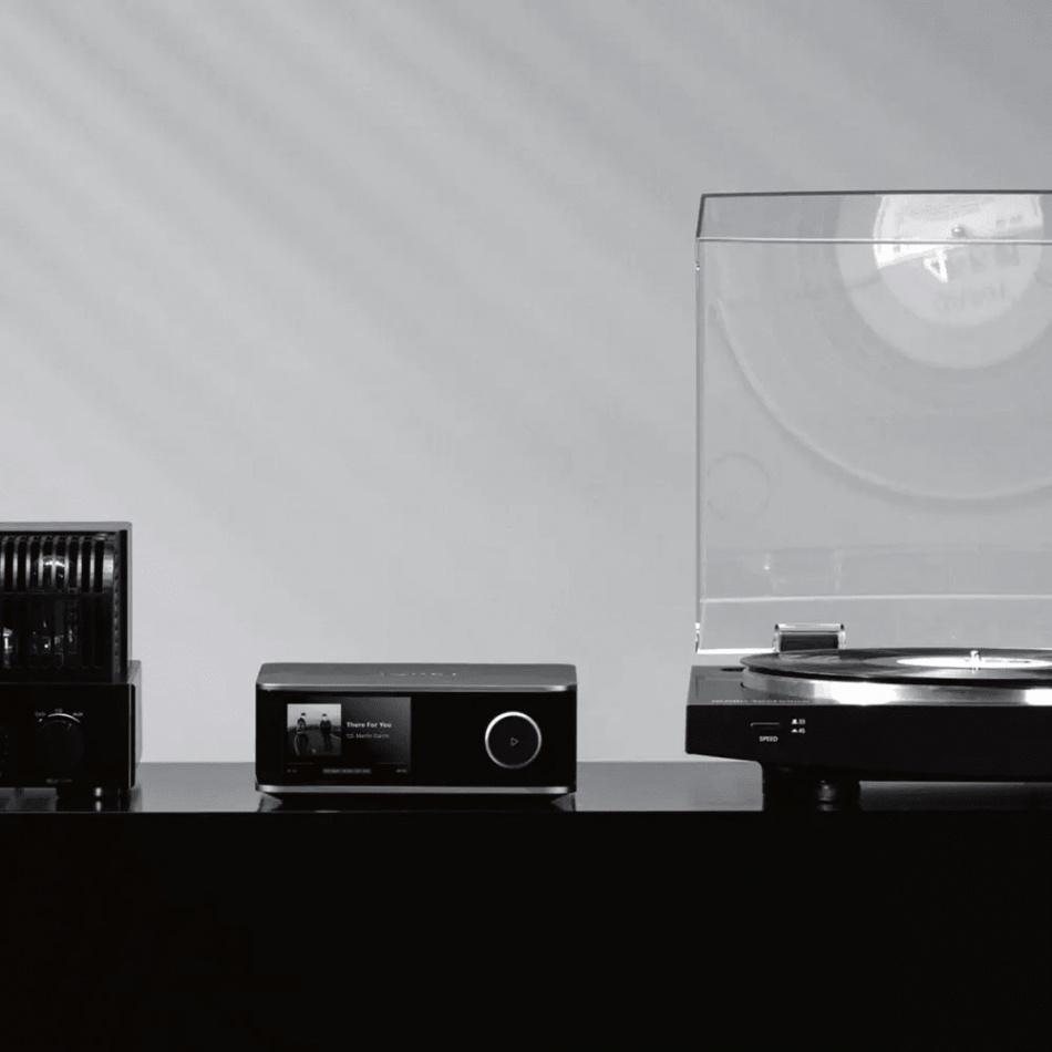 WiiM Ultra nätverksstreamer med HDMI ARC, mät-EQ & Chromecast, mörkgrå