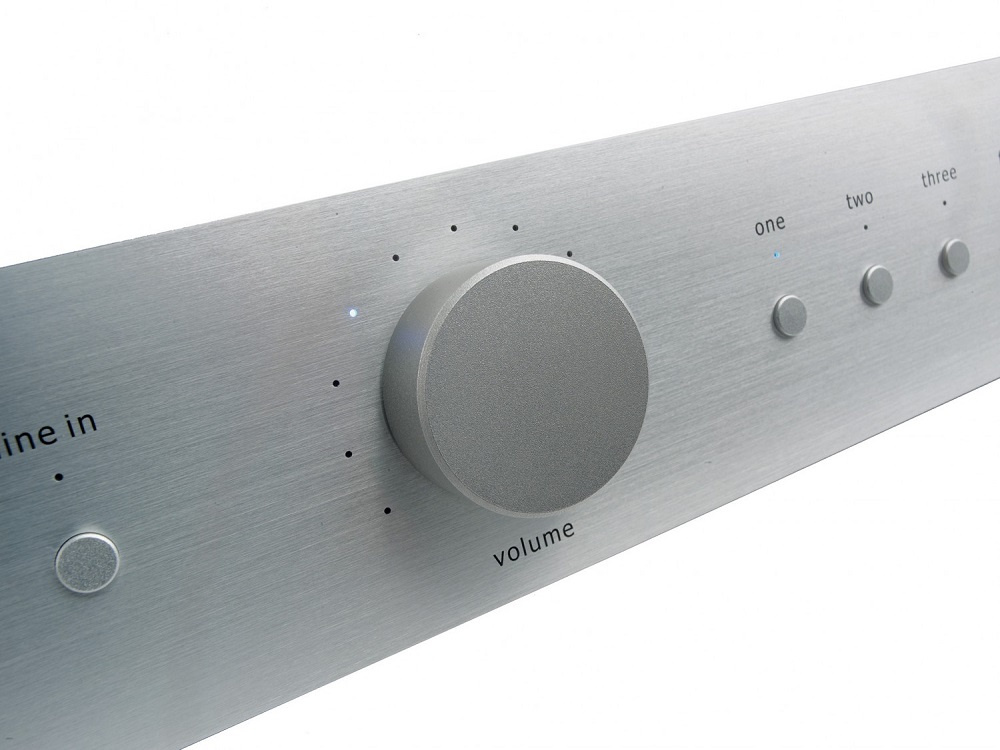 Music Hall A15.3 stereoförstärkare med RIAA-steg, silver