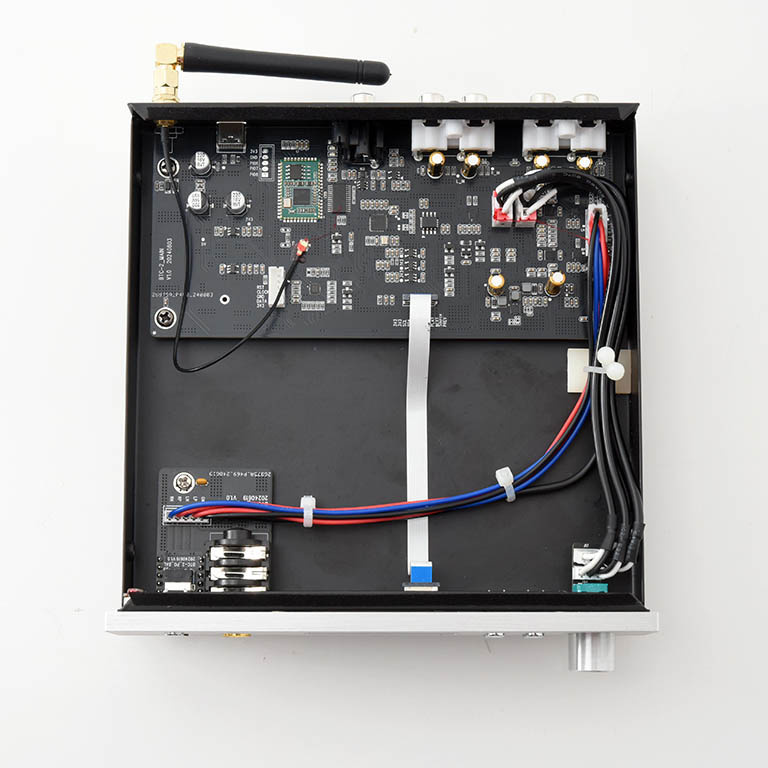 Cayin BTC-2 hörlursförstärkare med DAC & Bluetooth, silver