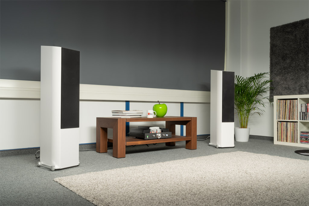 Heco Celan Revolution 9, golvhögtalare mattvitt par