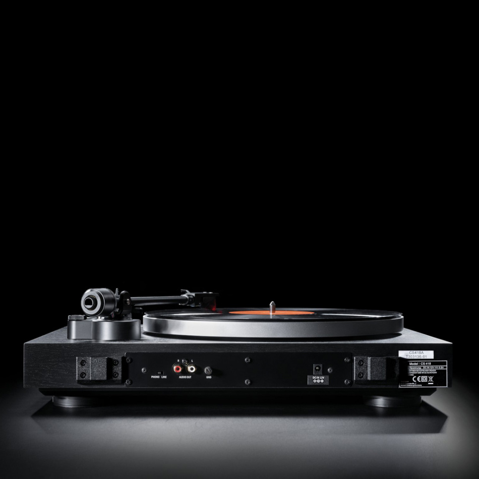 Dual CS-418 manuell vinylspelare med Ortofon 2M Red-pickup & RIAA-steg, svart