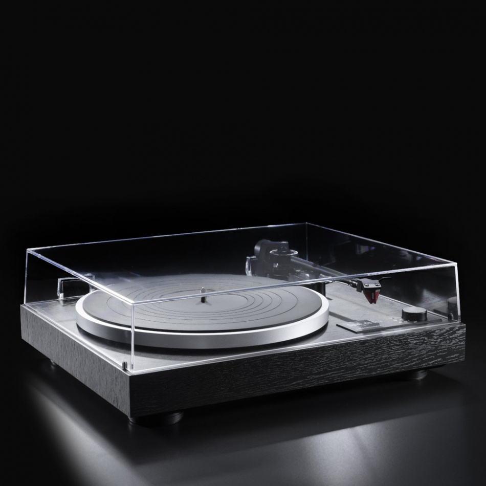 Dual CS-518 manuell vinylspelare med Ortofon 2M Red & RIAA-steg svart