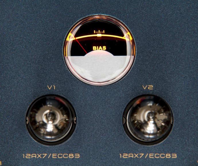 Cayin CS-55A rörförstärkare med EL34 & RIAA-steg, silver