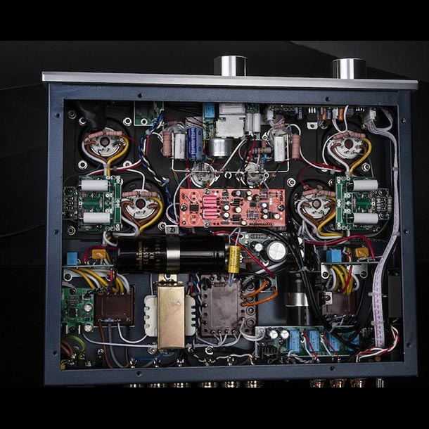 Cayin CS-55A rörförstärkare med KT88 & RIAA-steg, silver