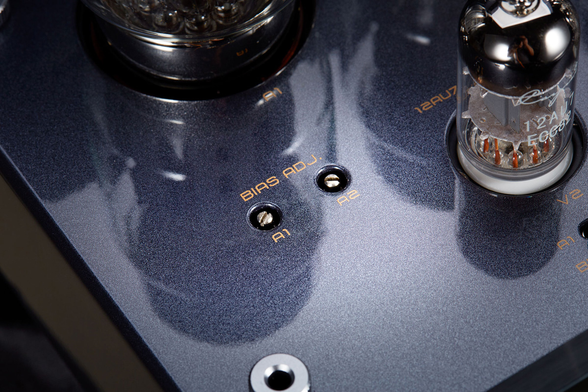 Cayin Jazz 80 rörförstärkare med KT88 & Bluetooth, silver