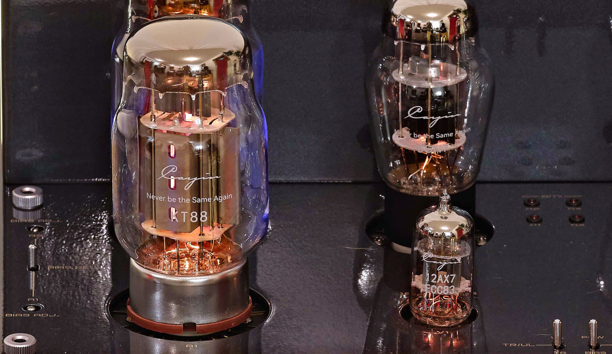 Cayin Jazz 90 rörförstärkare med KT88 & Bluetooth, svart