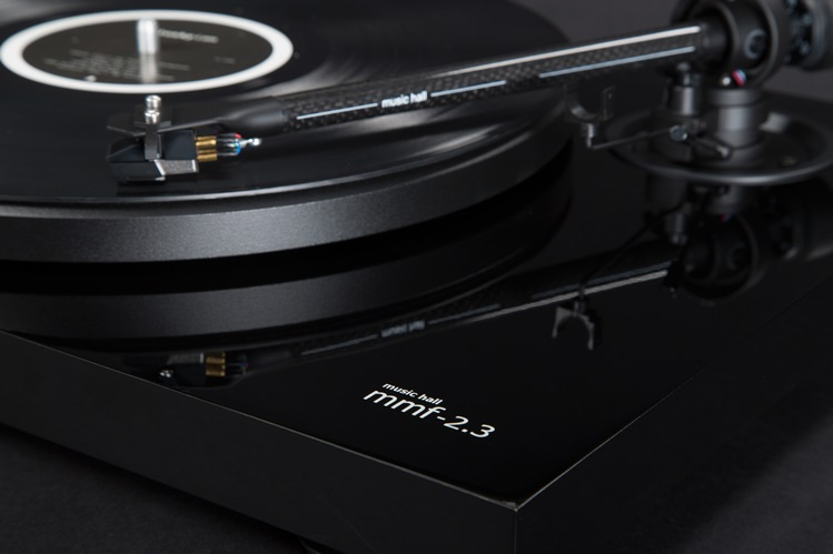 Music Hall MMF 2.3 vinylspelare med Spirit MM-pickup, pianosvart