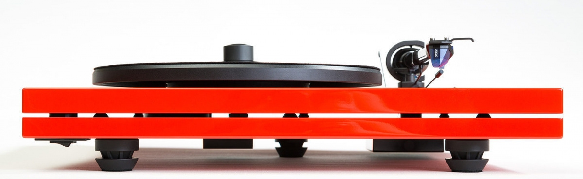 Music Hall MMF 5.3 vinylspelare med Ortofon 2M Blue-pickup, röd