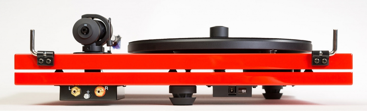 Music Hall MMF 5.3 vinylspelare med Ortofon 2M Blue-pickup, röd