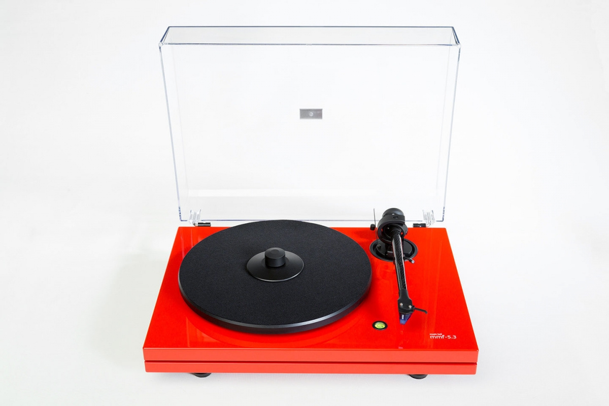 Music Hall MMF 5.3 vinylspelare med Ortofon 2M Blue-pickup, röd