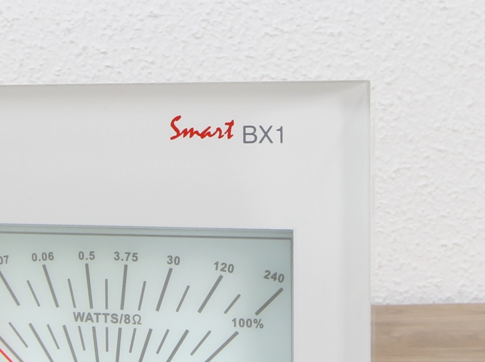 Advance Acoustic Smart BX1 stereoslutsteg i kompakt format, vit