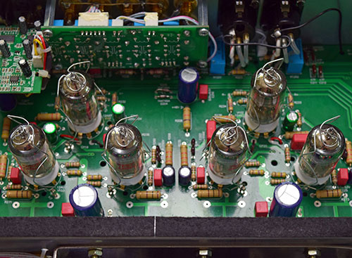 Vincent SV-700 rörbestyckad stereoförstärkare med DAC & XLR, svart