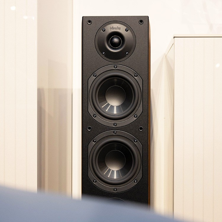 Indiana Line Nota 550 X golvhögtalare, ljus valnöt par