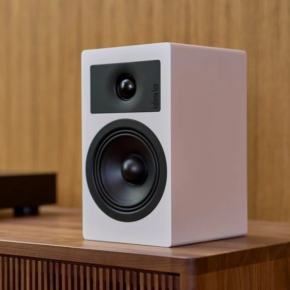 Indiana Line Tesi 2 stativhögtalare, vitt par