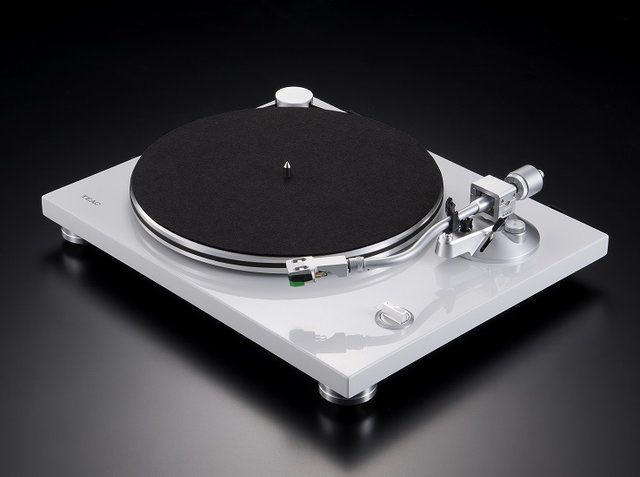 Teac TN-3B vinylspelare med RIAA & USB digitalisering, vit