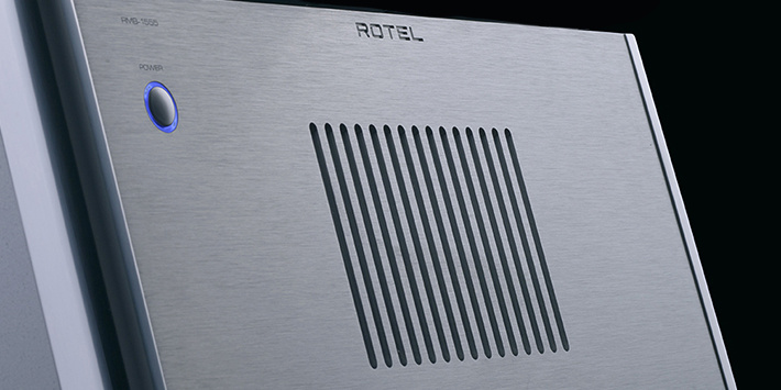 Rotel RMB1555 hemmabioslutsteg med XLR, silver