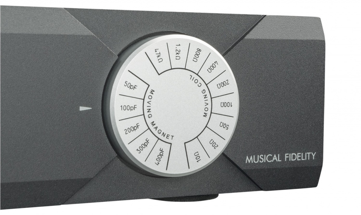 Musical Fidelity MX-VYNL RIAA-steg med XLR för vinylspelare, svart