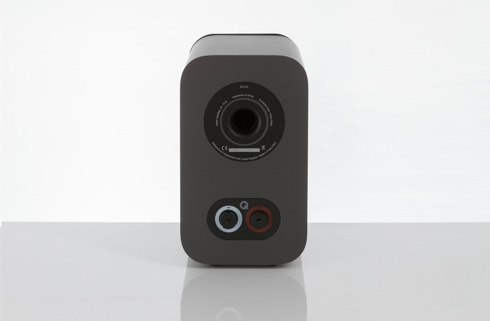 Q Acoustics 3010i stativhögtalare, svart par