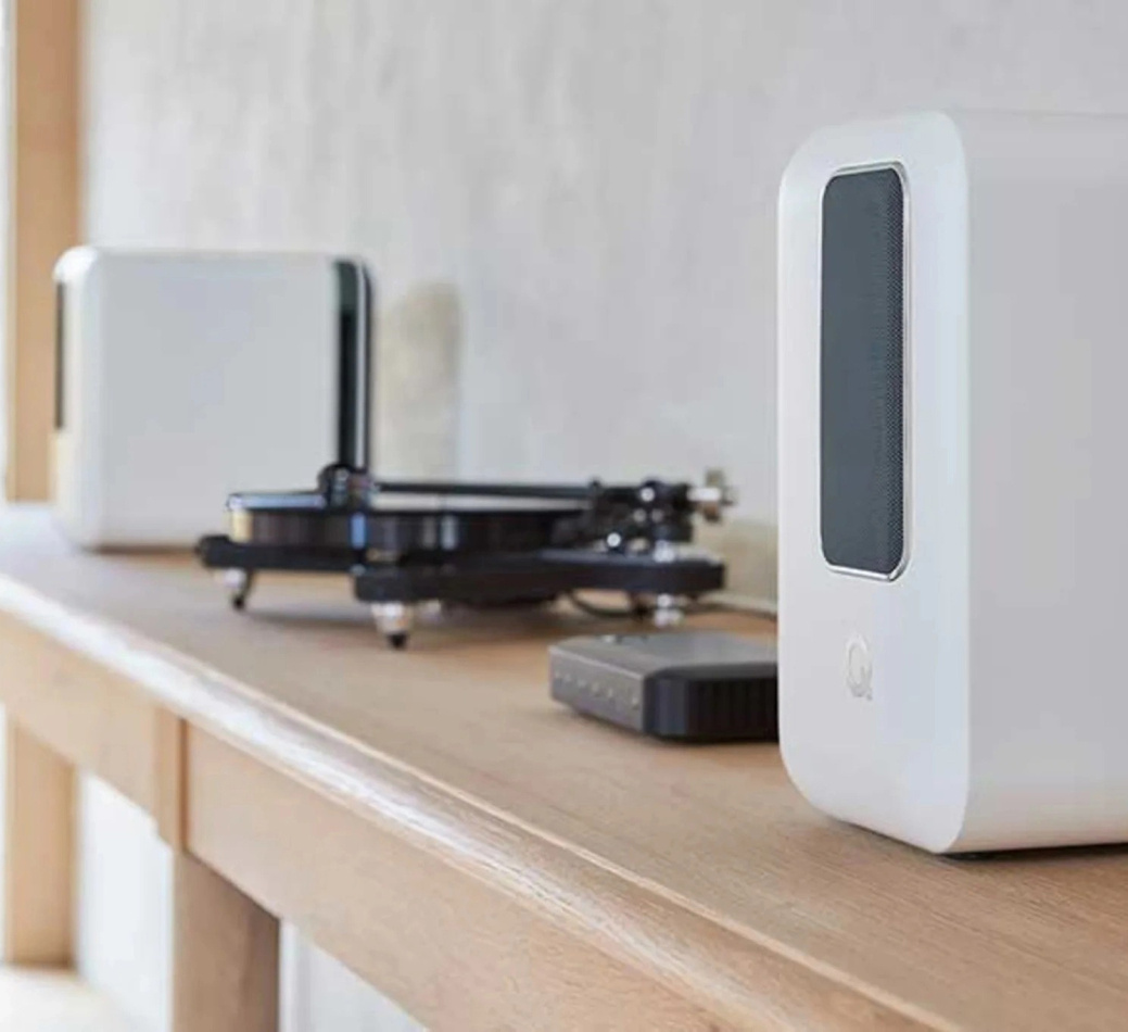 Q Acoustics QActive 200 aktiva stereohögtalare, mattvitt par