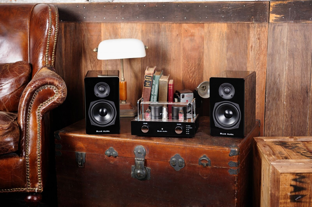 Blue Aura V40 förstärkare med Bluetooth & rör