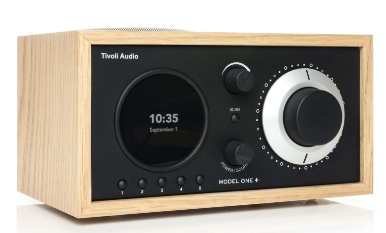Tivoli Audio Model One+ DAB/FM-radio med Bluetooth, ek/svart