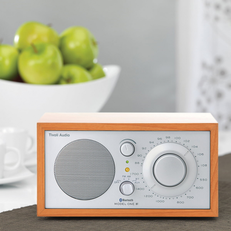 Tivoli Audio Model One BT, bordsradio med Bluetooth körsbär/silver