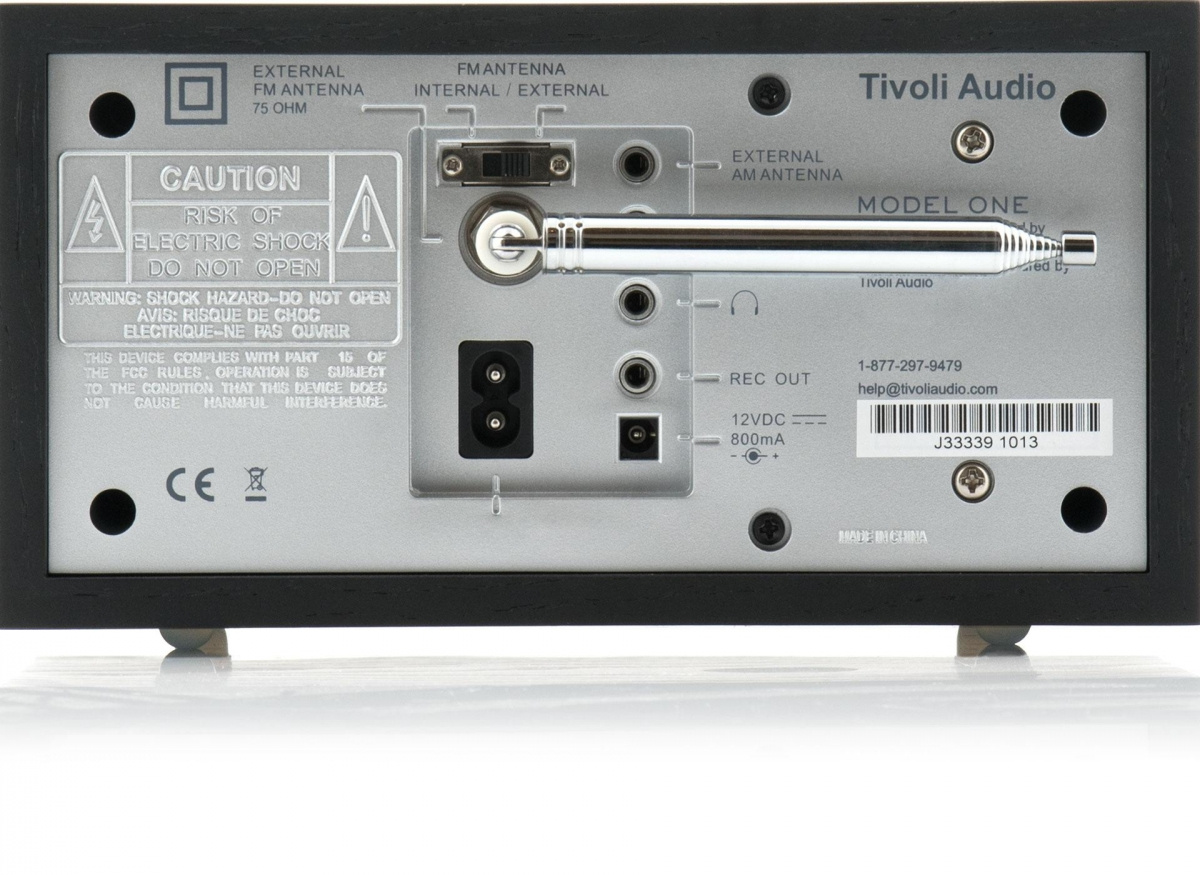 Tivoli Audio Model One, FM-bordsradio svart/silver