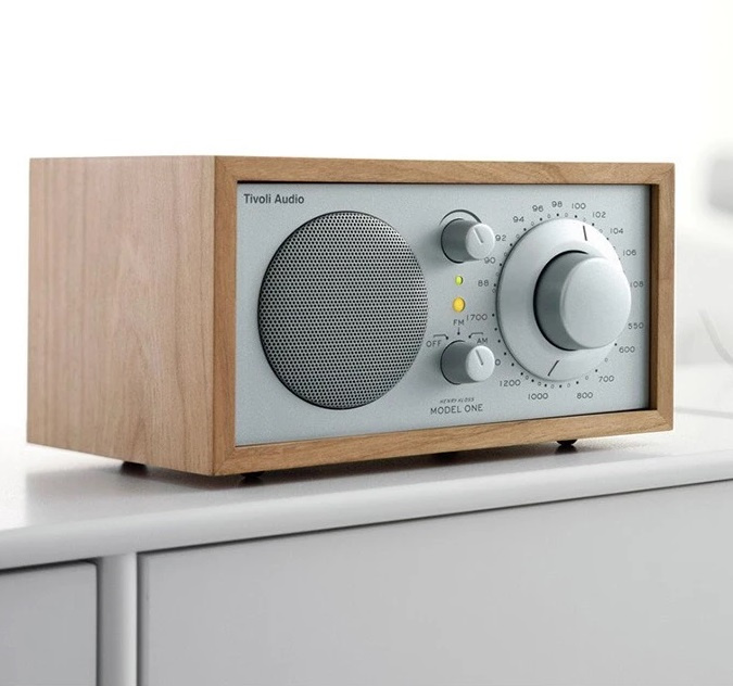 Tivoli Audio Model One, FM-bordsradio körsbär/silver