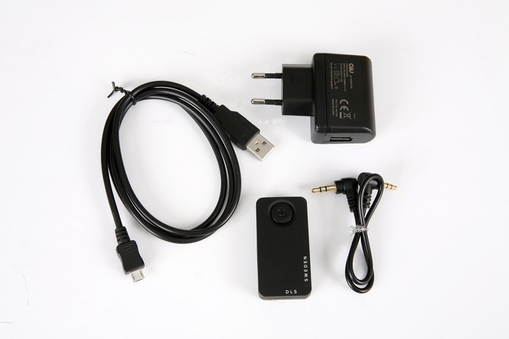 DLS Flatsub Stereo One 2.1, aktiv subwoofer med Bluetooth pianosvart