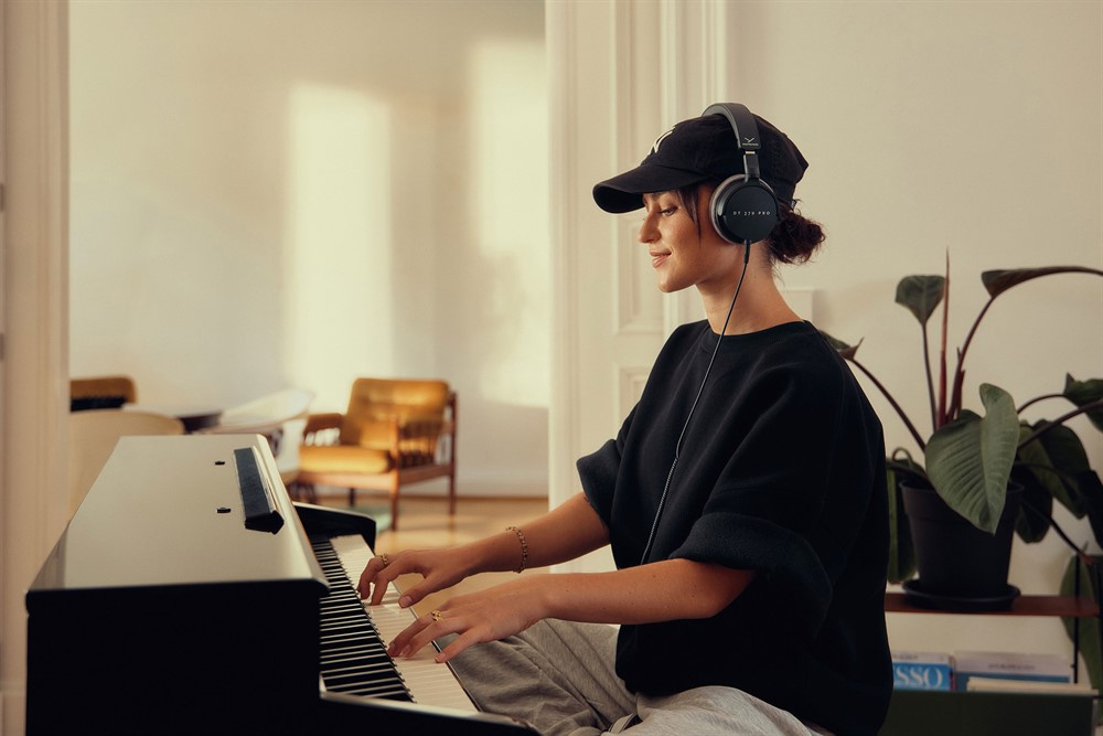 Beyerdynamic DT 270 PRO sluten over-ear hörlur, 45 Ohm