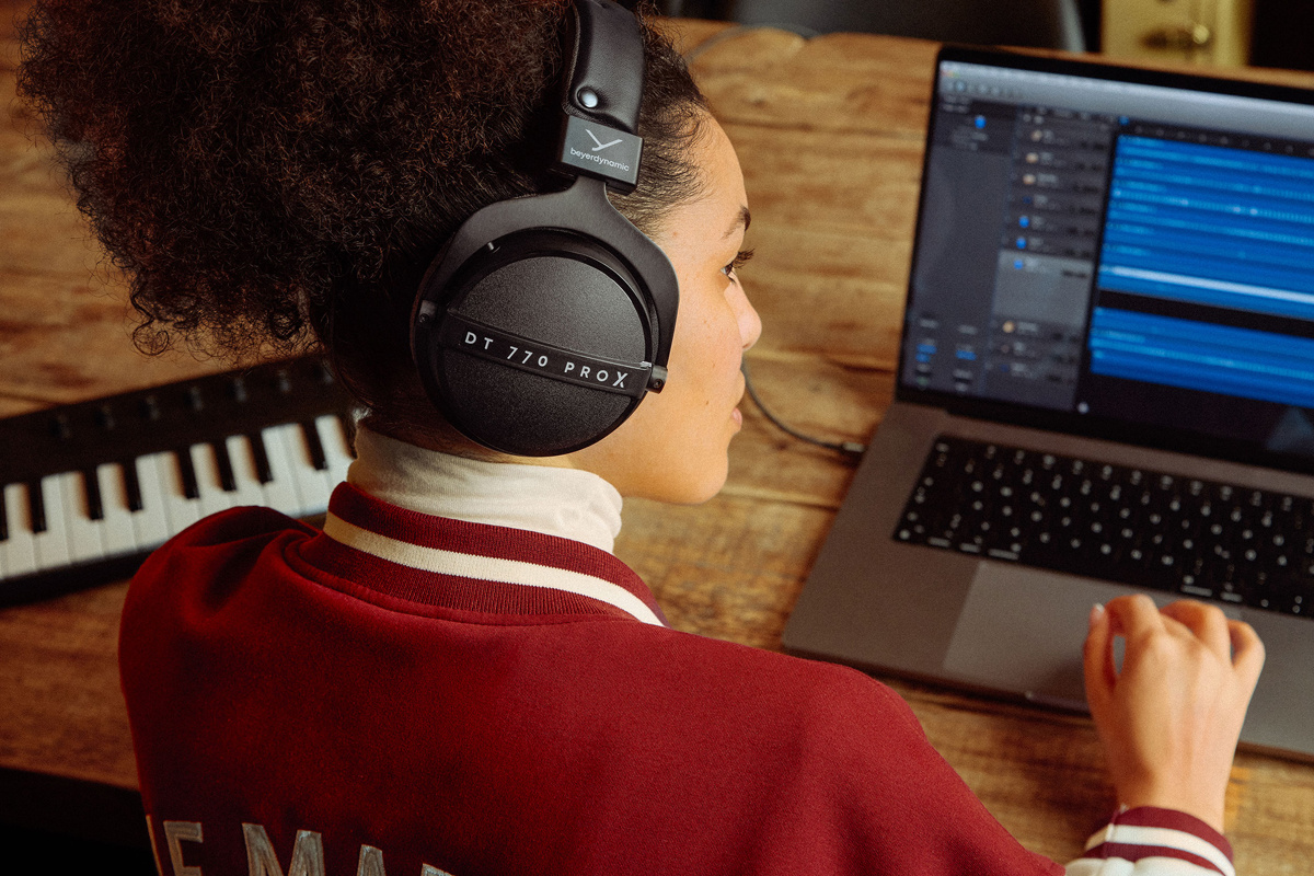 Beyerdynamic DT-770-PRO-X, sluten hörlur Returexemplar