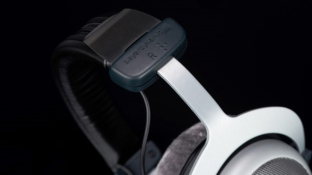 Beyerdynamic DT 880 Edition, semi-öppen hörlur 250 Ohm