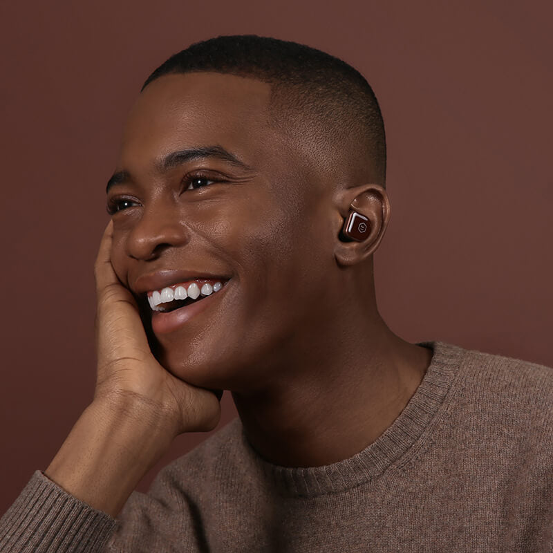 Master & Dynamic MW08 True Wireless In-Ear hörlurar, brun