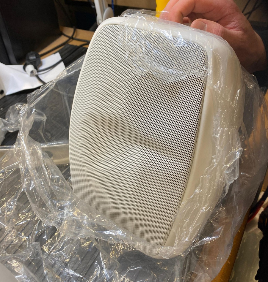 System One OD570 utomhushögtalare, vitt par Returexemplar