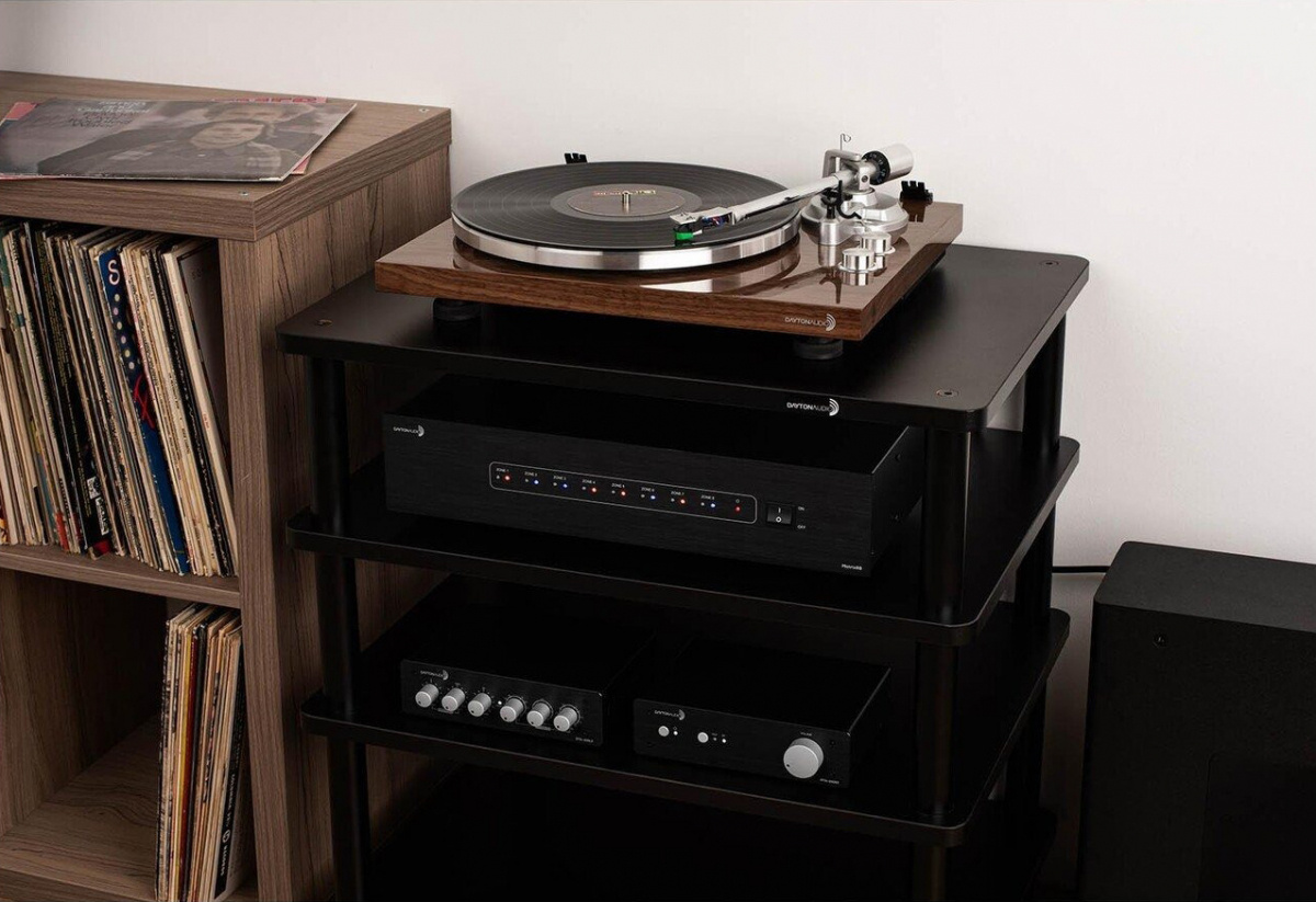 Dayton Audio Matrix88 multiroomförsteg med 8 zoner & nätverksstreaming