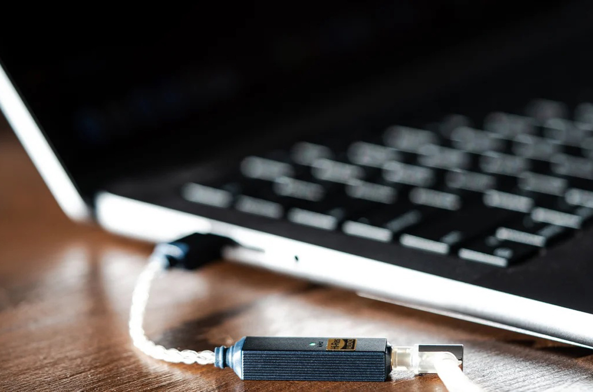 iFi Audio Go Link 2 kompakt hörlursförstärkare med USB-C DAC