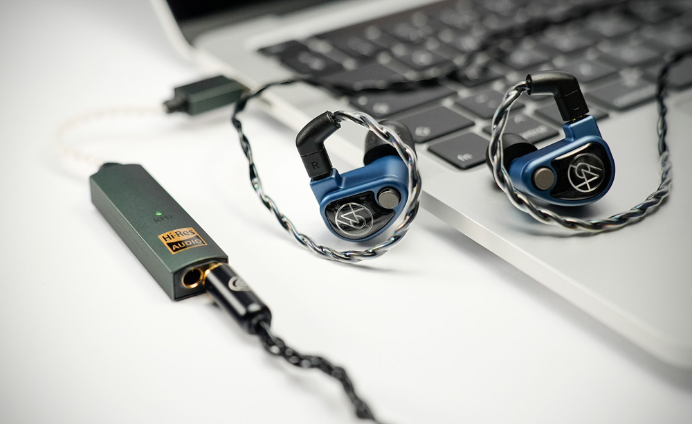 iFi Audio GO Link Max kompakt hörlursförstärkare med USB-C