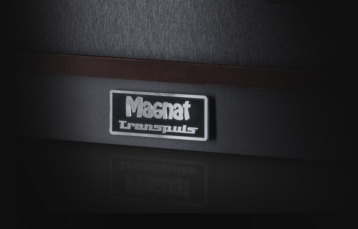 Magnat Transpuls 1500, Vintage-designade golvhögtalare par